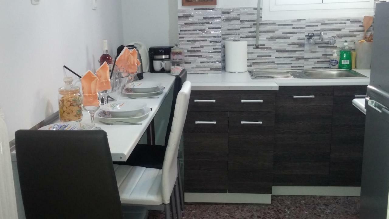 Acropolis Within 10Min. Walk! Apartment Athena Bagian luar foto